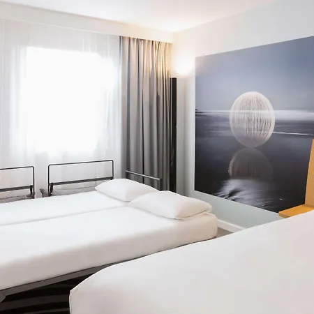 Novotel Centre Halles Hotel